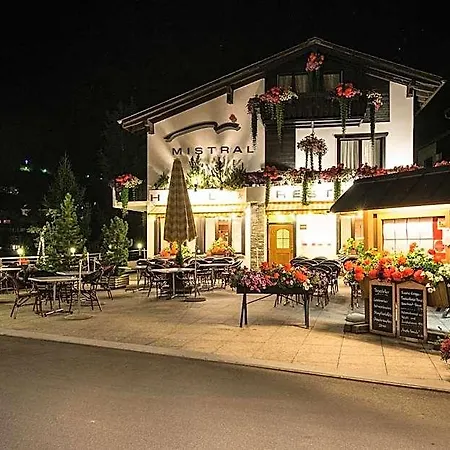 米斯特拉尔高级酒店 酒店 3*