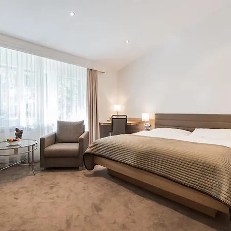 米斯特拉尔高级酒店 酒店