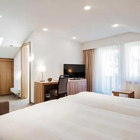Mistral Superior 3*